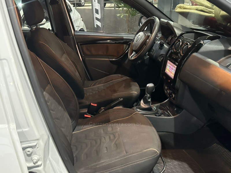 DUSTER 1.6 DYNAMIQUE 4X2 16V FLEX 4P AUTOMÁTICO - 2019 - CAMPO BOM