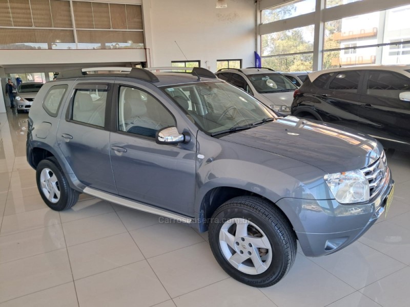 DUSTER 1.6 DYNAMIQUE 4X2 16V FLEX 4P MANUAL - 2014 - NOVA PETRóPOLIS