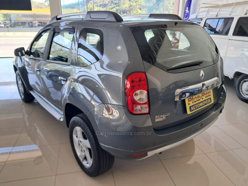 DUSTER 1.6 DYNAMIQUE 4X2 16V FLEX 4P MANUAL - 2014 - NOVA PETRóPOLIS