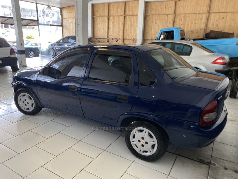CORSA 1.0 MPFI SEDAN 8V GASOLINA 4P MANUAL - 2000 - CAXIAS DO SUL