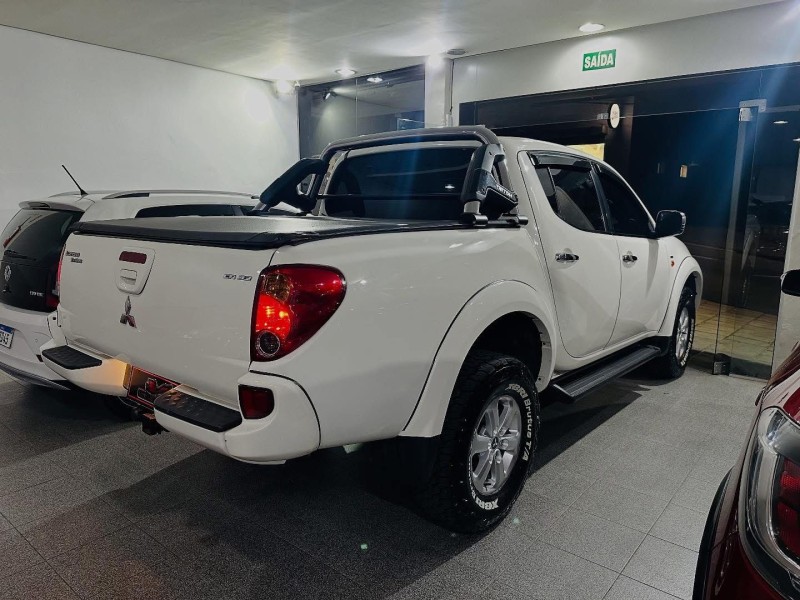L200 TRITON 3.2 HPE 4X4 CD 16V TURBO INTERCOOLER DIESEL 4P AUTOMÁTICO - 2011 - CAXIAS DO SUL