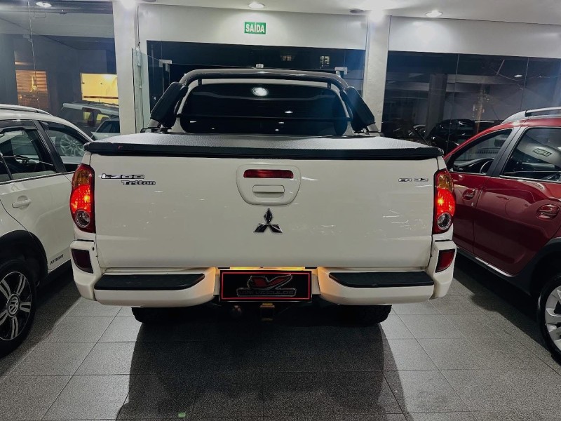L200 TRITON 3.2 HPE 4X4 CD 16V TURBO INTERCOOLER DIESEL 4P AUTOMÁTICO - 2011 - CAXIAS DO SUL