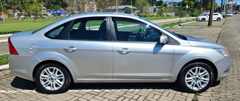 FOCUS 2.0 GHIA SEDAN 16V FLEX 4P MANUAL - 2013 - CANELA