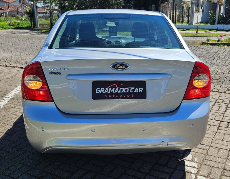 FOCUS 2.0 GHIA SEDAN 16V FLEX 4P MANUAL - 2013 - CANELA