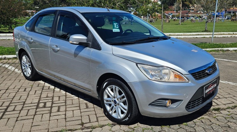 FOCUS 2.0 GHIA SEDAN 16V FLEX 4P MANUAL - 2013 - CANELA