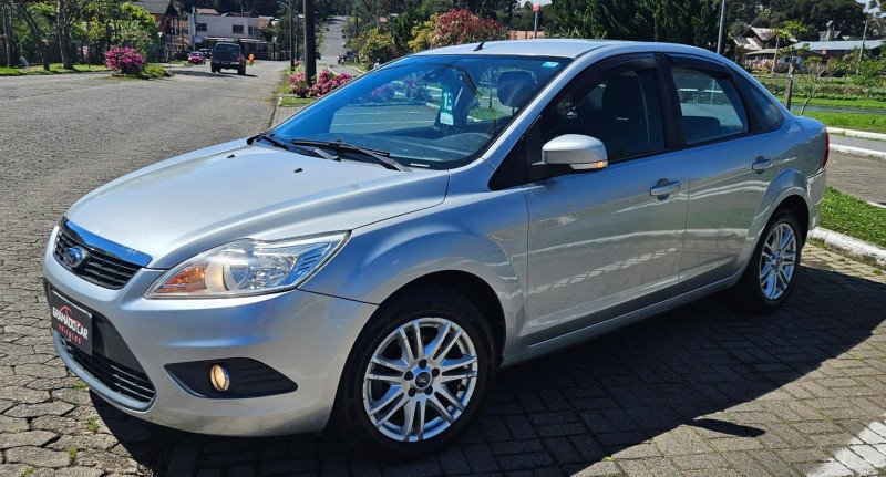 FOCUS 2.0 GHIA SEDAN 16V FLEX 4P MANUAL - 2013 - CANELA