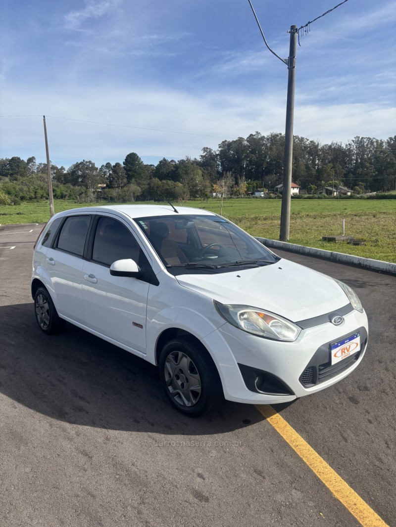 FIESTA 1.6 MPI CLASS HATCH 8V FLEX 4P MANUAL - 2013 - CARLOS BARBOSA
