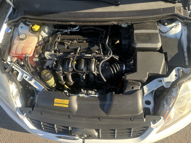 FOCUS 1.6 GLX 8V FLEX 4P MANUAL - 2011 - SãO MARCOS