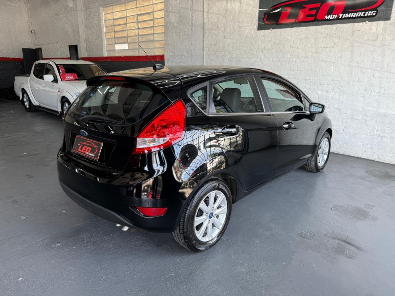 FIESTA 1.6 SE HATCH 16V FLEX 4P MANUAL - 2012 - CAXIAS DO SUL