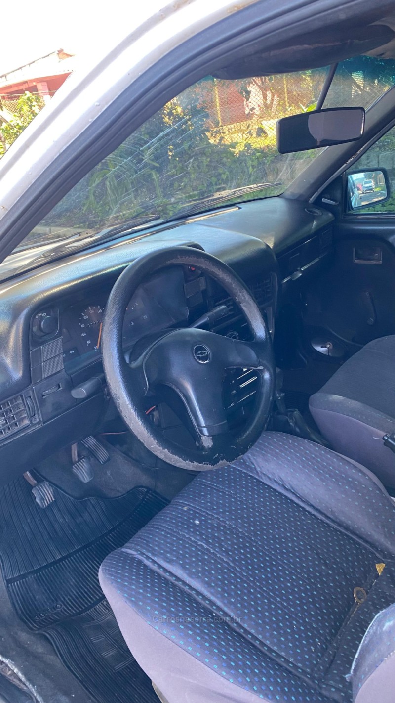 IPANEMA 1.8 EFI GL 8V GASOLINA 4P MANUAL - 1997 - IVOTI