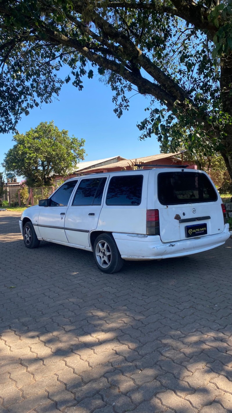 IPANEMA 1.8 EFI GL 8V GASOLINA 4P MANUAL - 1997 - IVOTI