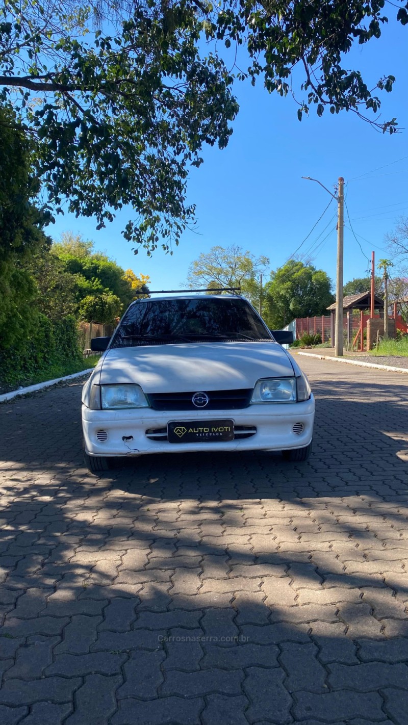 IPANEMA 1.8 EFI GL 8V GASOLINA 4P MANUAL - 1997 - IVOTI