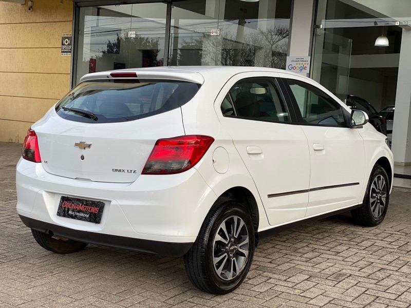 ONIX 1.4 MPFI LTZ 8V FLEX 4P MANUAL - 2014 - CAXIAS DO SUL