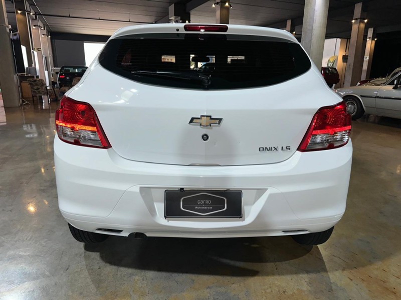 ONIX 1.0 MPFI LS 8V FLEX 4P MANUAL - 2014 - CAXIAS DO SUL