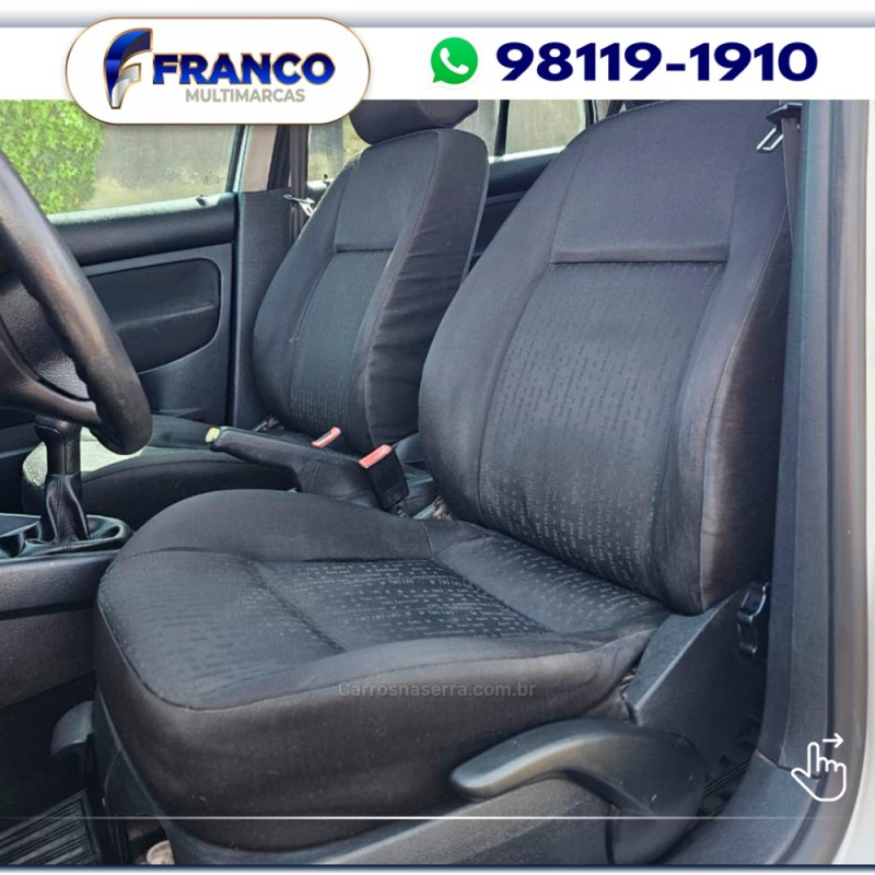 GOLF 1.6 8V GASOLINA 4P MANUAL - 2002 - VACARIA