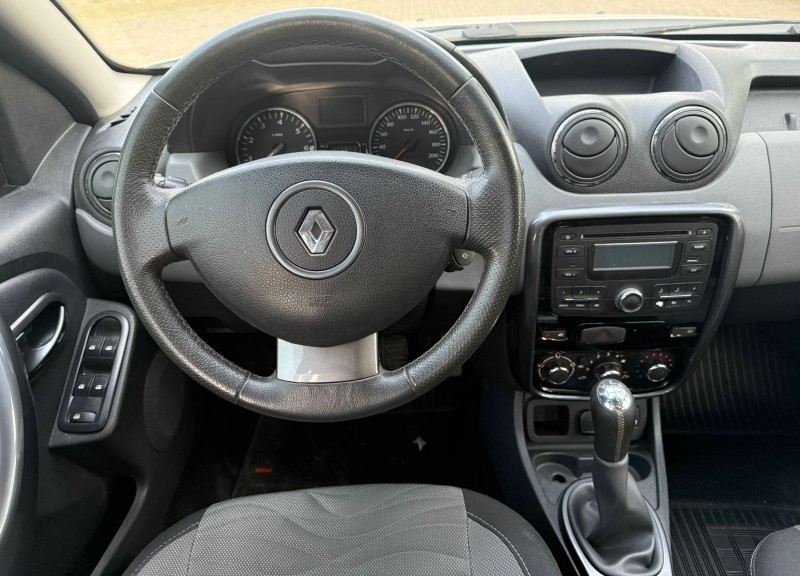 DUSTER 1.6 DYNAMIQUE 4X2 16V FLEX 4P MANUAL - 2014 - CANELA