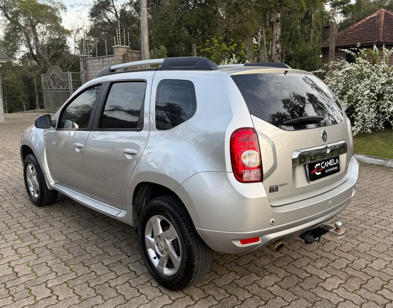 DUSTER 1.6 DYNAMIQUE 4X2 16V FLEX 4P MANUAL - 2014 - CANELA