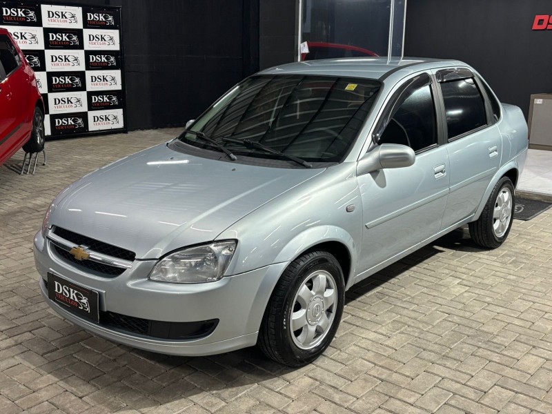 CLASSIC 1.0 MPFI LS 8V FLEX 4P MANUAL