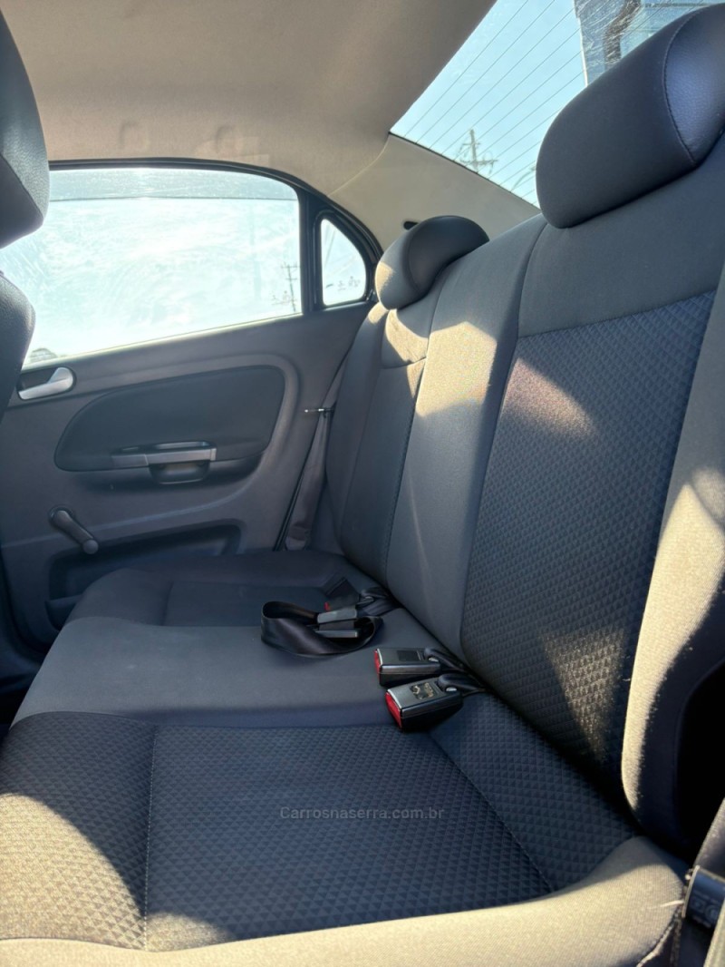 VOYAGE 1.6 MI TRENDLINE 8V FLEX 4P MANUAL - 2017 - GARIBALDI