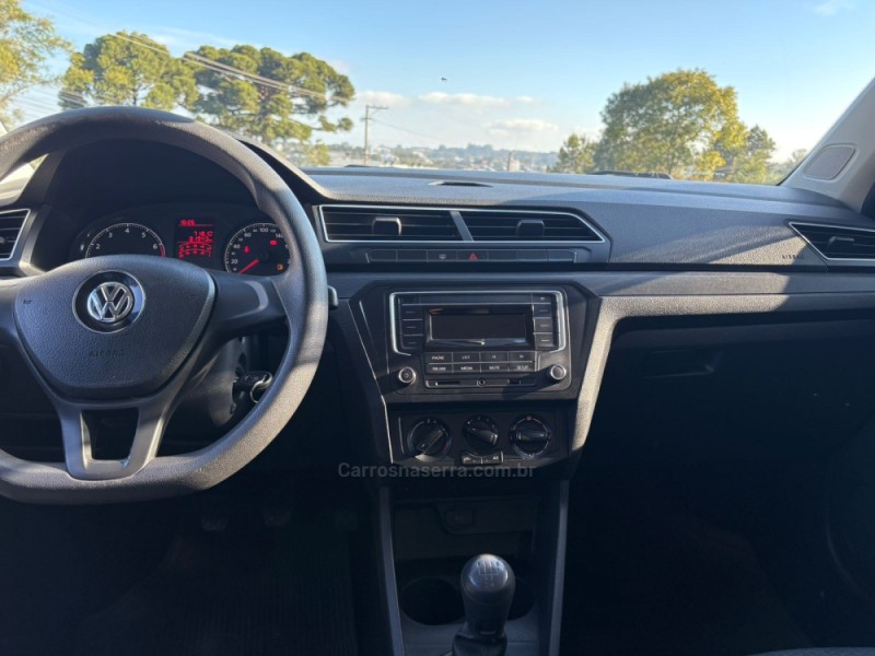 VOYAGE 1.6 MI TRENDLINE 8V FLEX 4P MANUAL - 2017 - GARIBALDI