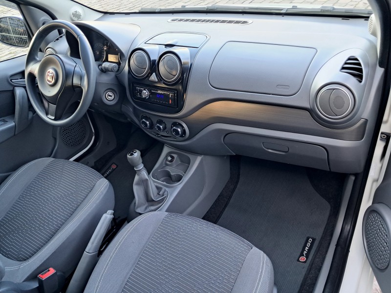 PALIO 1.0 MPI ATTRACTIVE 8V FLEX 4P MANUAL - 2015 - CAXIAS DO SUL