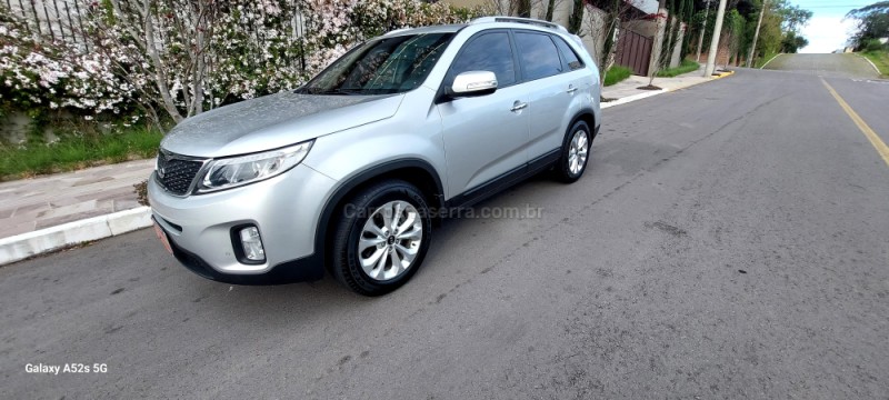 SORENTO 2.4 EX2 4X2 16V GASOLINA 4P AUTOMÁTICO - 2014 - FARROUPILHA