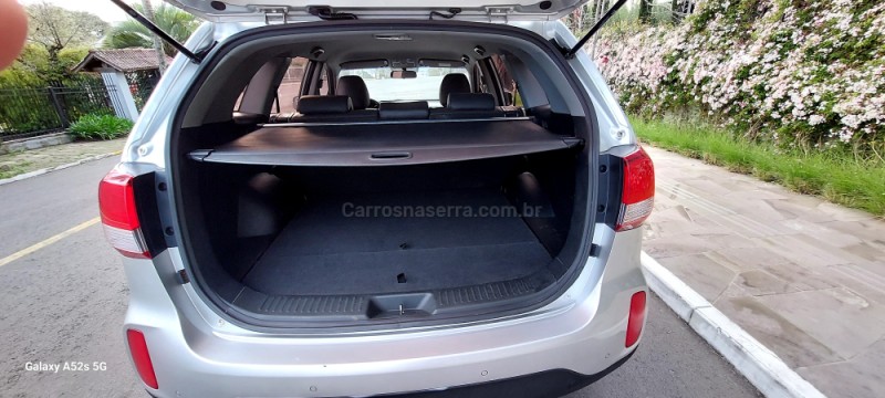SORENTO 2.4 EX2 4X2 16V GASOLINA 4P AUTOMÁTICO - 2014 - FARROUPILHA