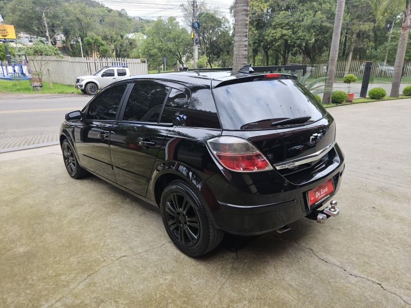 VECTRA 2.0 MPFI GT HATCH 8V FLEX 4P MANUAL - 2010 - CAXIAS DO SUL
