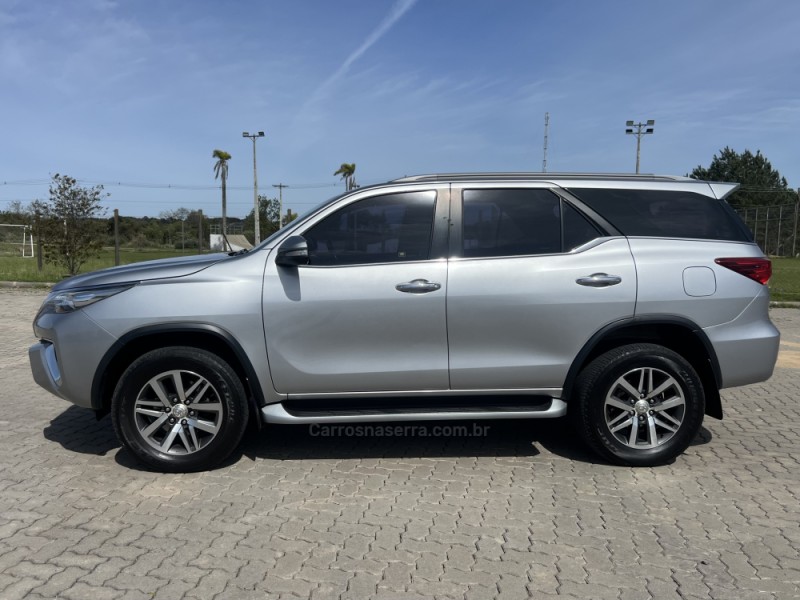 HILUX SW4 2.8 SRX 4X4 16V TURBO INTERCOOLER DIESEL 4P AUTOMÁTICO
