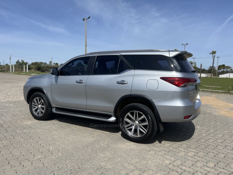 HILUX SW4 2.8 SRX 4X4 16V TURBO INTERCOOLER DIESEL 4P AUTOMÁTICO - 2017 - ANTôNIO PRADO