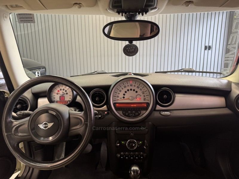 COOPER 1.6 ONE 16V GASOLINA 2P AUTOMÁTICO - 2012 - DOIS IRMãOS