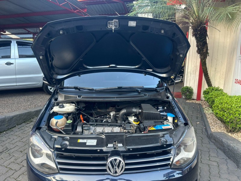 SPACEFOX 1.6 MI TREND 8V FLEX 4P MANUAL - 2014 - TRêS COROAS