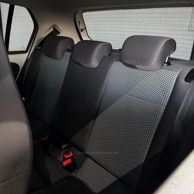 UP 1.0 MPI MOVE UP 12V FLEX 4P MANUAL - 2015 - NOVO HAMBURGO