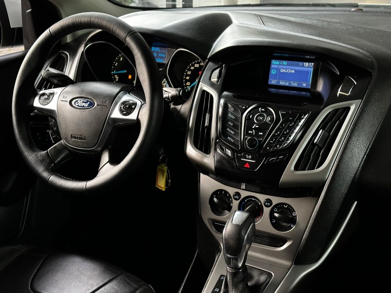 FOCUS 1.6 SE HATCH 16V FLEX 4P AUTOMÁTICO - 2015 - CAXIAS DO SUL