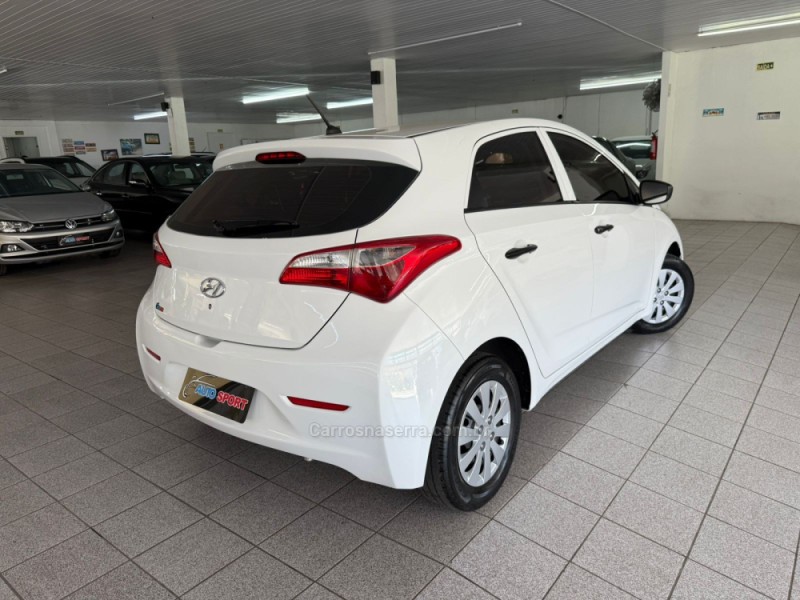 HB20 1.0 COMFORT 12V FLEX 4P MANUAL - 2015 - NOVO HAMBURGO