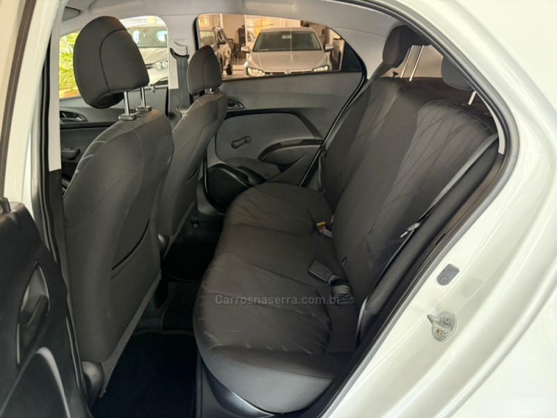HB20 1.0 COMFORT 12V FLEX 4P MANUAL - 2015 - NOVO HAMBURGO
