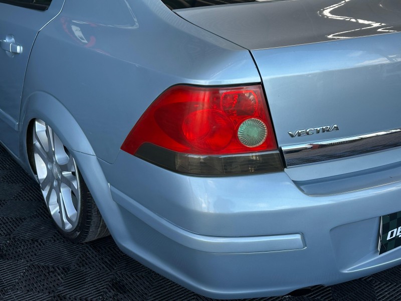 VECTRA 2.0 MPFI EXPRESSION 8V 140CV FLEX 4P MANUAL - 2009 - CAXIAS DO SUL