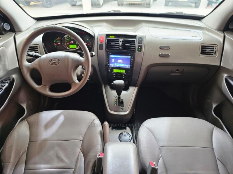 TUCSON 2.0 MPFI GLS 16V 143CV 2WD FLEX 4P AUTOMÁTICO - 2015 - SAPUCAIA DO SUL