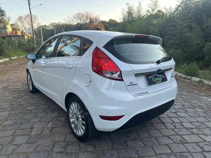 FIESTA 1.6 TITANIUM HATCH 16V FLEX 4P AUTOMÁTICO - 2016 - NOVA PRATA