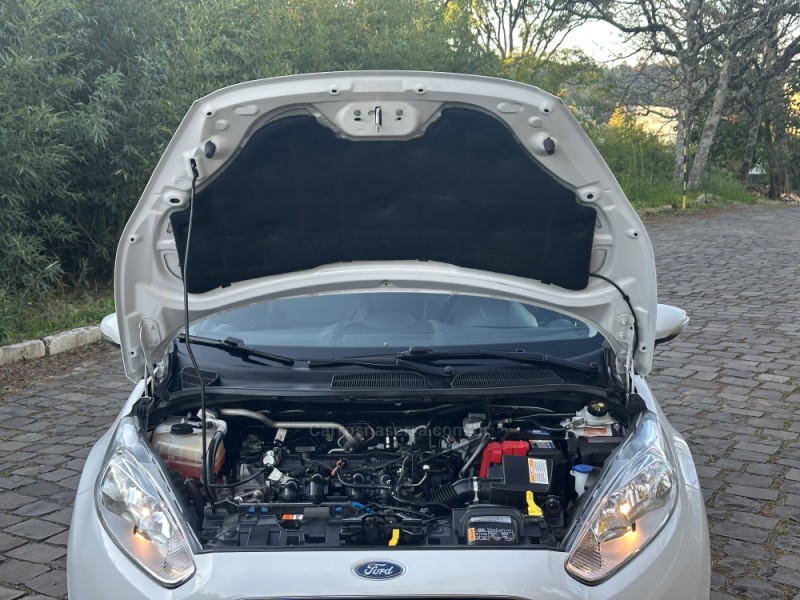 FIESTA 1.6 TITANIUM HATCH 16V FLEX 4P AUTOMÁTICO - 2016 - NOVA PRATA