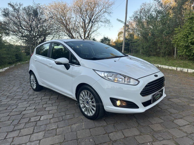 FIESTA 1.6 TITANIUM HATCH 16V FLEX 4P AUTOMÁTICO - 2016 - NOVA PRATA