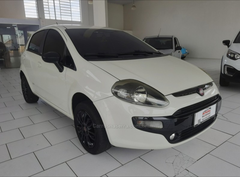 PUNTO 1.4 ATTRACTIVE 8V FLEX 4P MANUAL