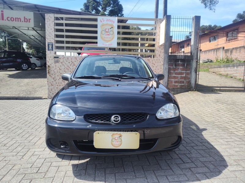 CLASSIC 1.0 MPFI LIFE 8V FLEX 4P MANUAL - 2005 - CANELA