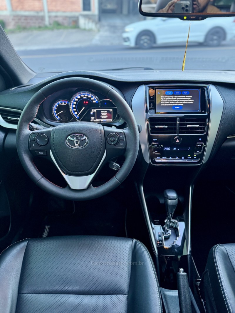 YARIS 1.5 XLS CONNECT 16V FLEX 4P AUTOMÁTICO - 2021 - NOVO HAMBURGO
