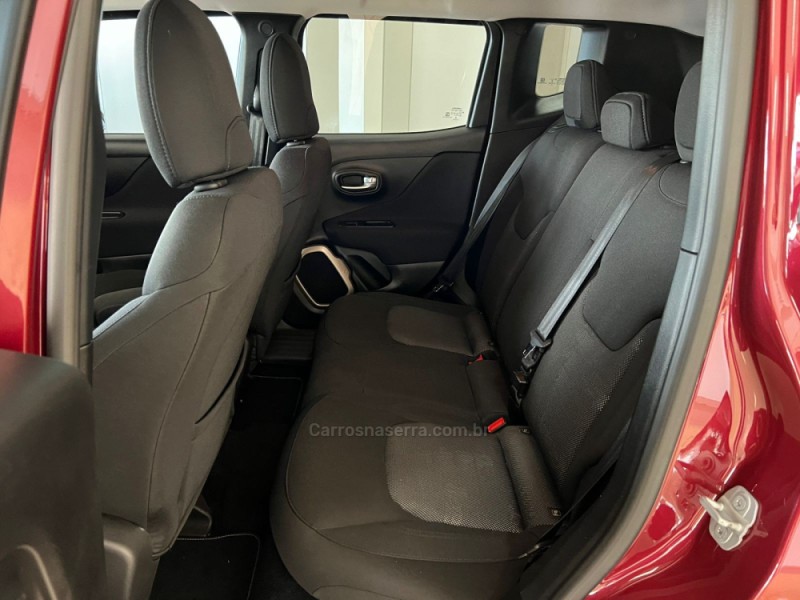 RENEGADE 1.8 16V FLEX LONGITUDE 4P AUTOMÁTICO - 2016 - TAQUARA