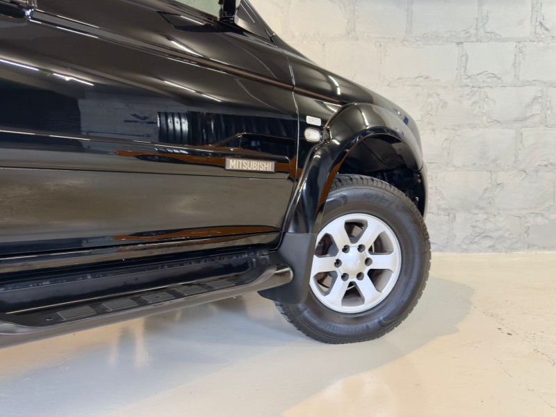 PAJERO SPORT 2.5 HPE 4X4 8V TURBO INTERCOOLER DIESEL 4P AUTOMÁTICO - 2008 - CAXIAS DO SUL