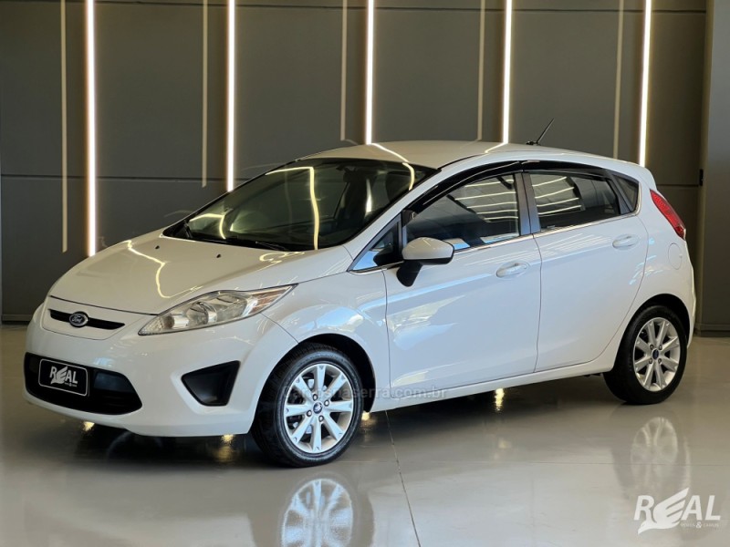 fiesta 1.6 se hatch 16v flex 4p manual 2013 sapiranga