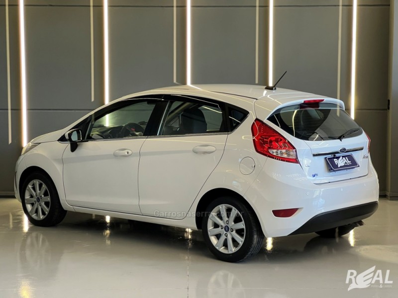 FIESTA 1.6 SE HATCH 16V FLEX 4P MANUAL - 2013 - SAPIRANGA
