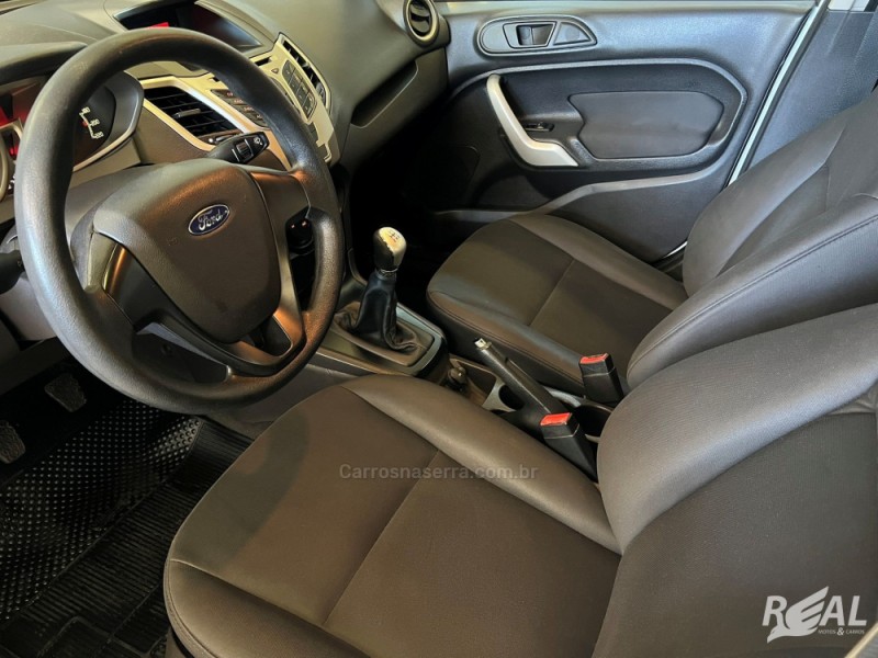 FIESTA 1.6 SE HATCH 16V FLEX 4P MANUAL - 2013 - SAPIRANGA