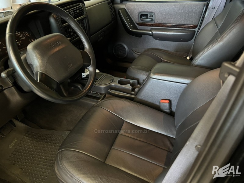 CHEROKEE 4.0 SPORT 4X4 12V GASOLINA 4P MANUAL - 2000 - SAPIRANGA